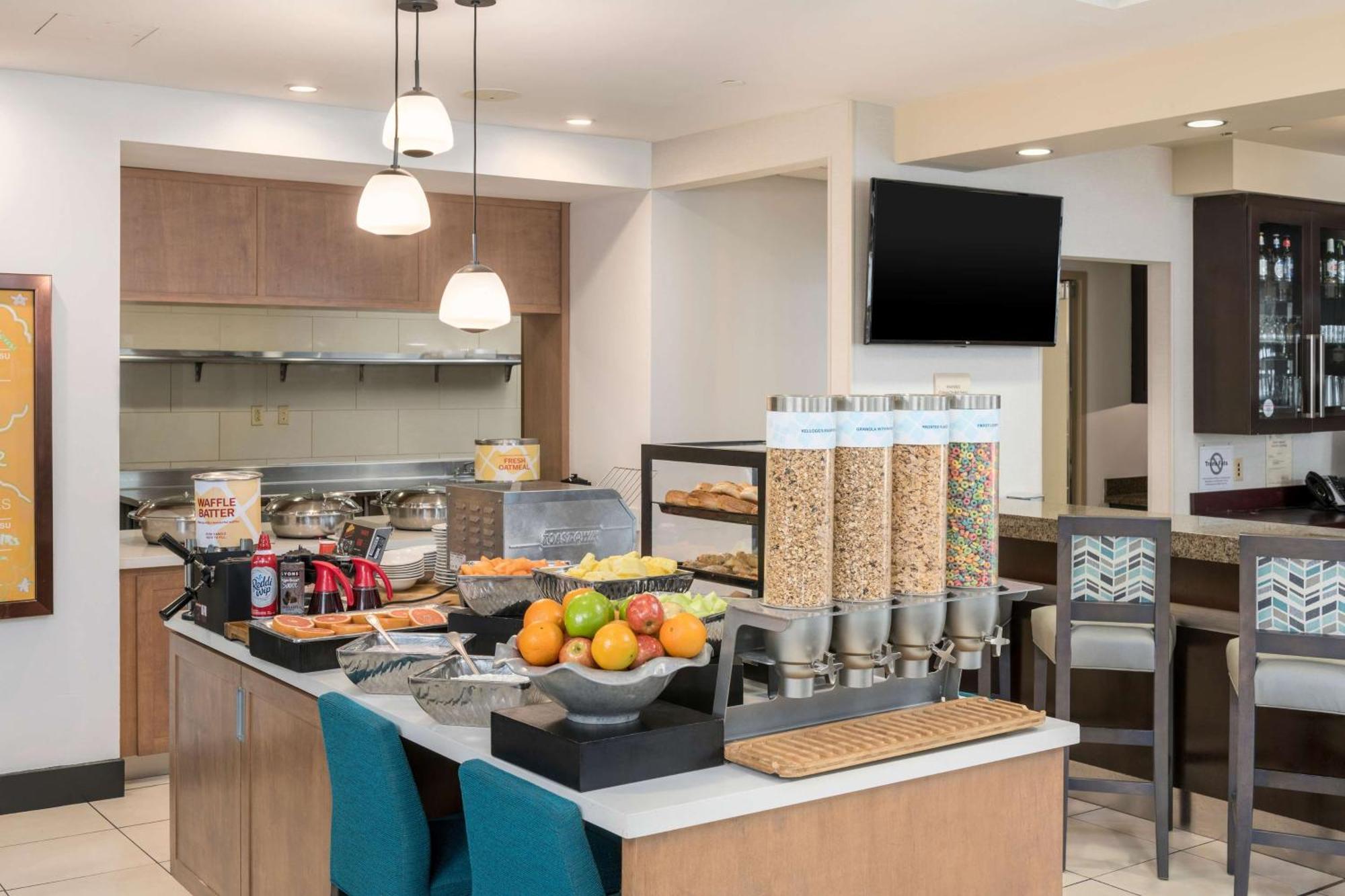 Hilton Garden Inn Silver Spring White Oak Εξωτερικό φωτογραφία
