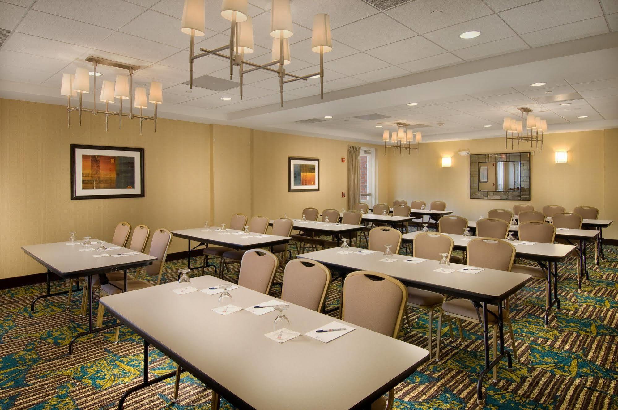 Hilton Garden Inn Silver Spring White Oak Ανέσεις φωτογραφία